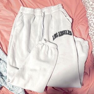 White XL rue 21 sweat pants.